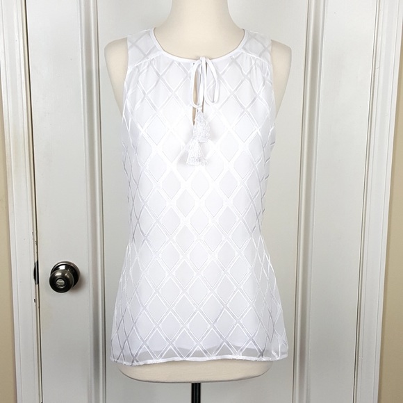 White House Black Market Tops - WHBM | White Diamond Pattern Shell Top